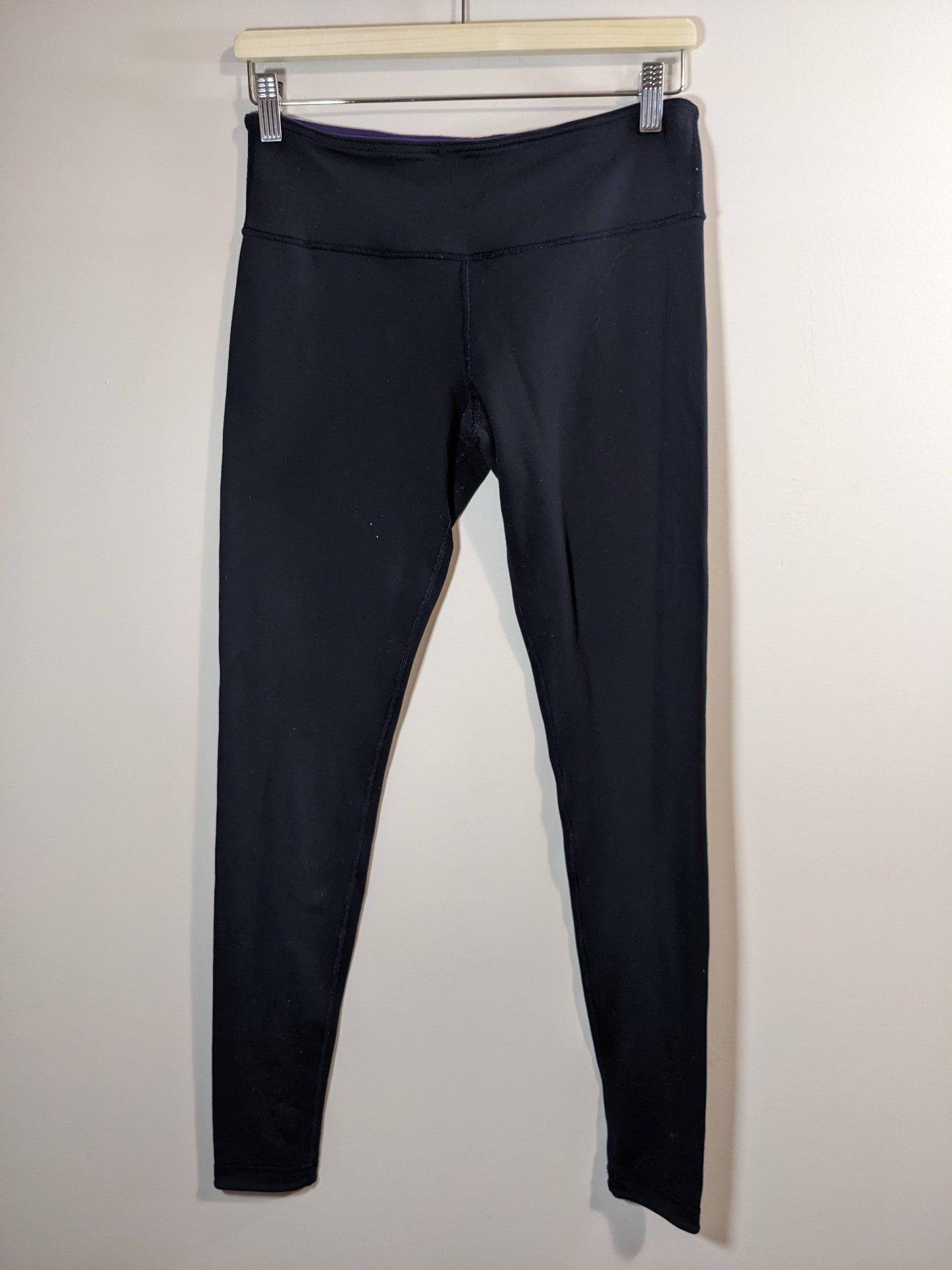Lululemon Black/Purple Reversible Leggings - Sz 8