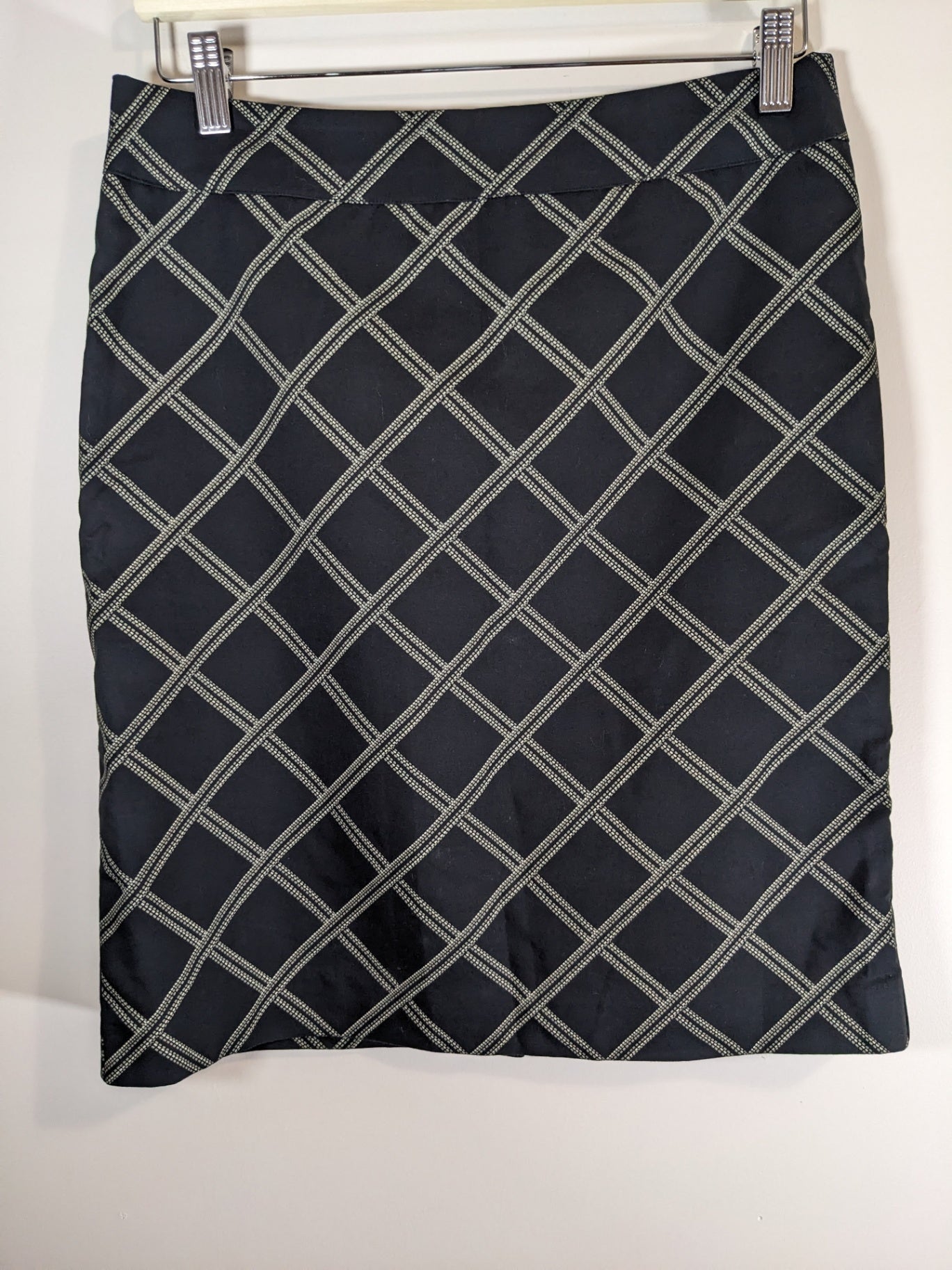 Jessica Black Skirt - Sz 6