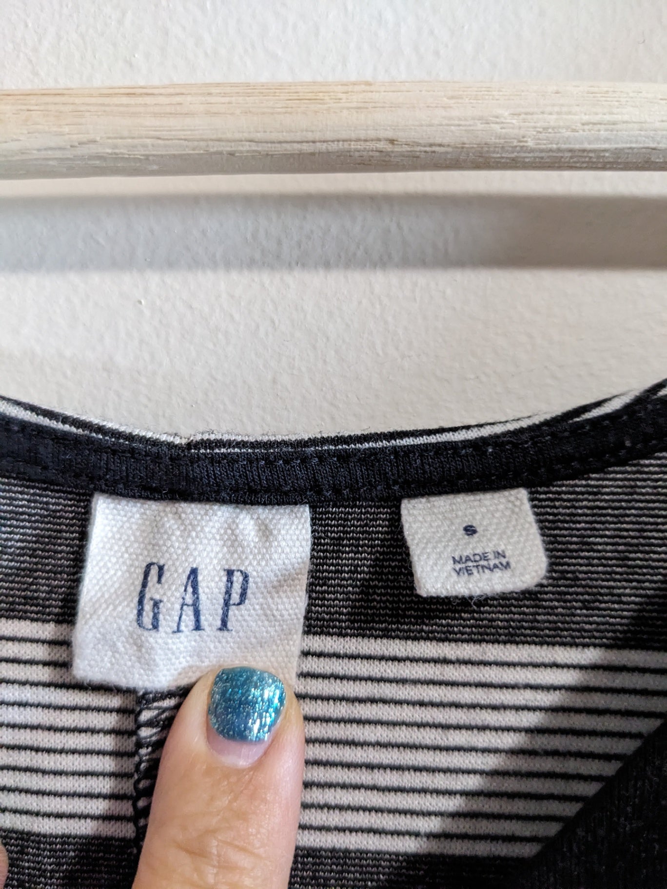 Gap low back striped dress Sz S