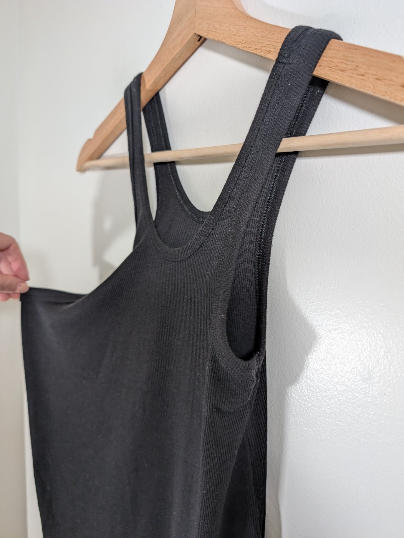 Old Navy Black Tank Top - Small