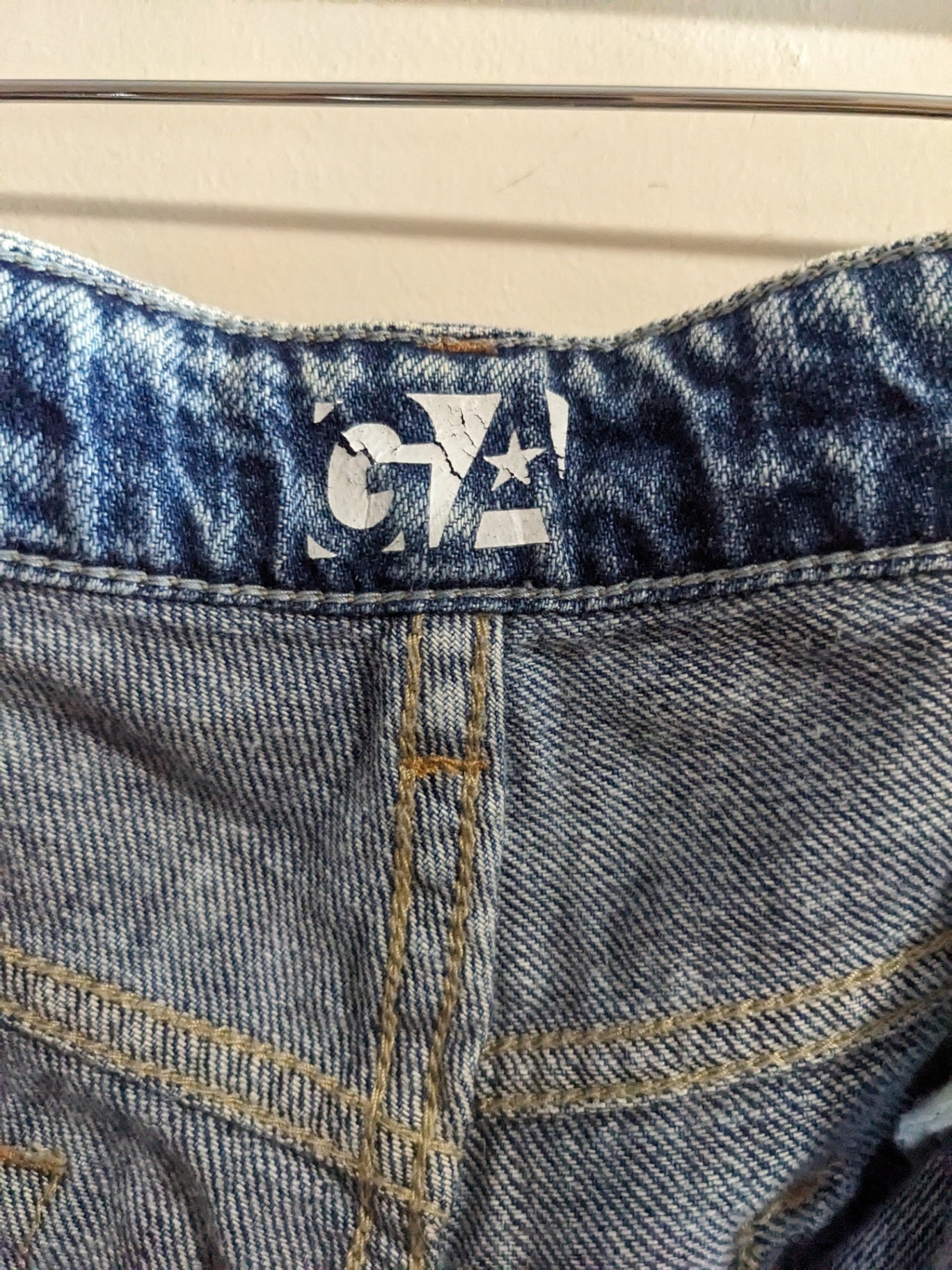 Garage Distressed Boyfriend Distressed Jeans - Sz 7