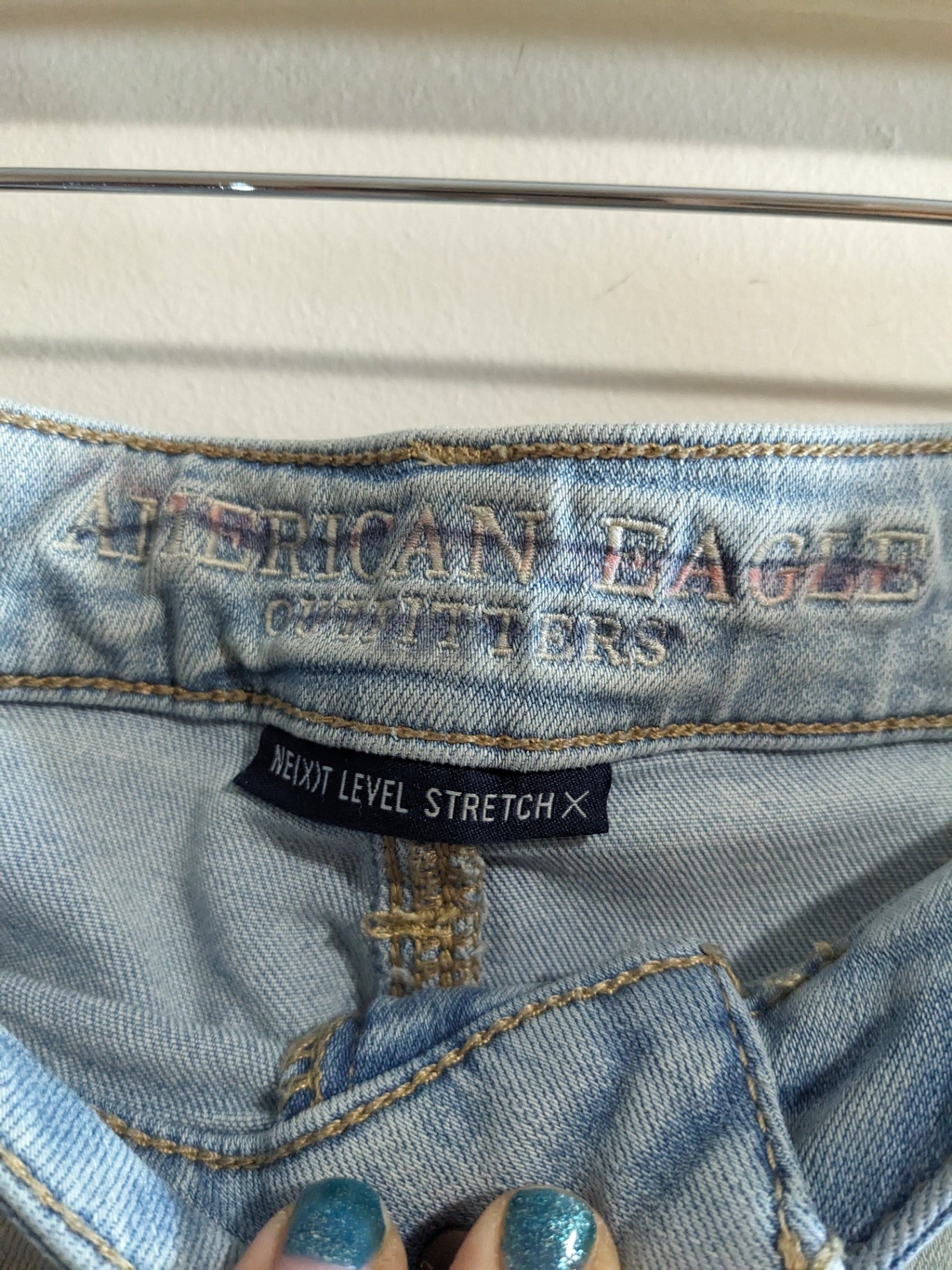 American Eagle Distressed Jeans - Sz 12