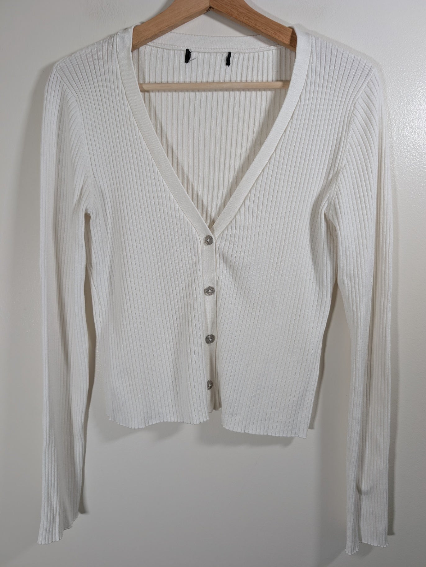 No label white cardigan - appears small
