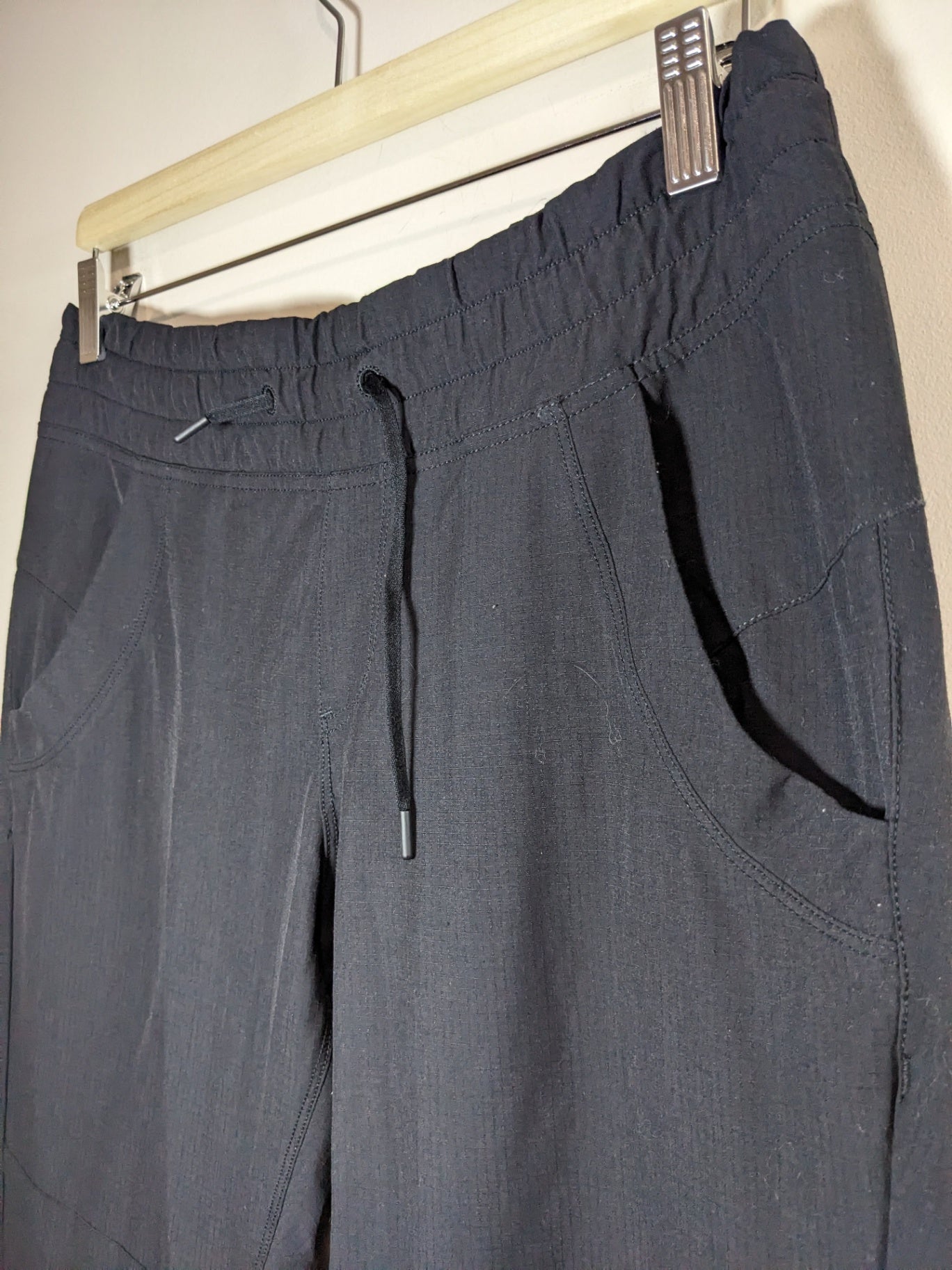 MEC Regular Fit Nylon Pants Size 10
