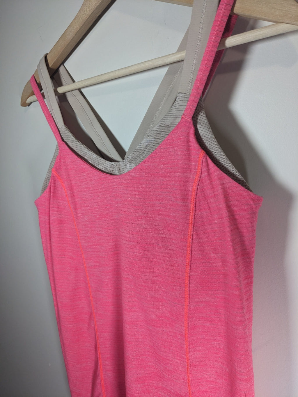Lululemon Heathered Coral Strappy Run for Gold Tank - Sz 8