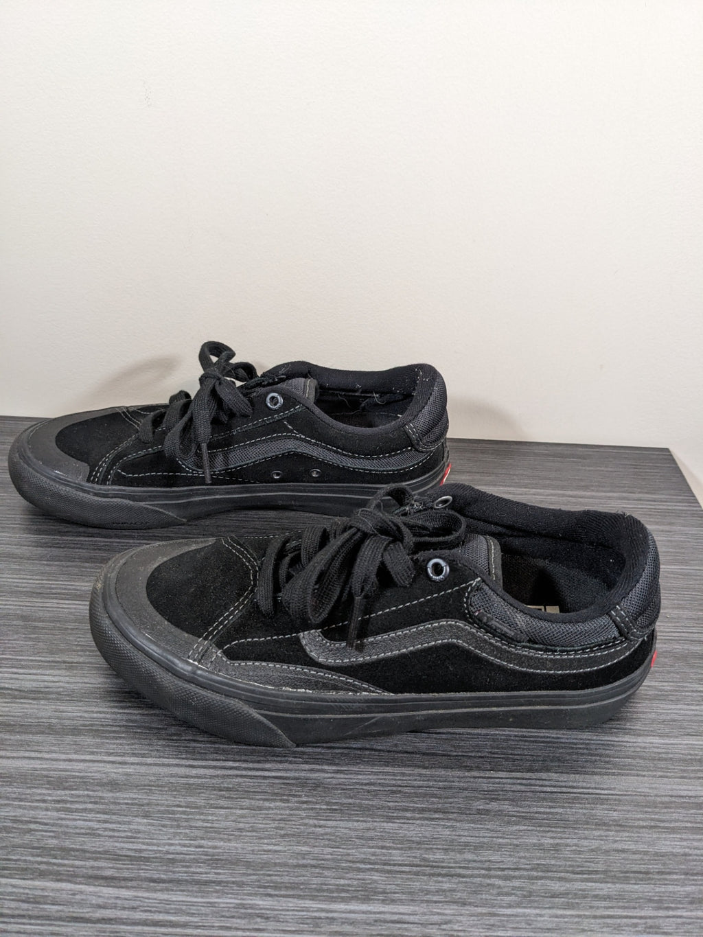 Vans Lace Up Black Shoes Sz 6.5