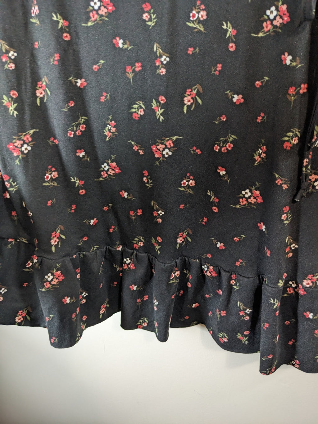Ripe black floral dress Medium