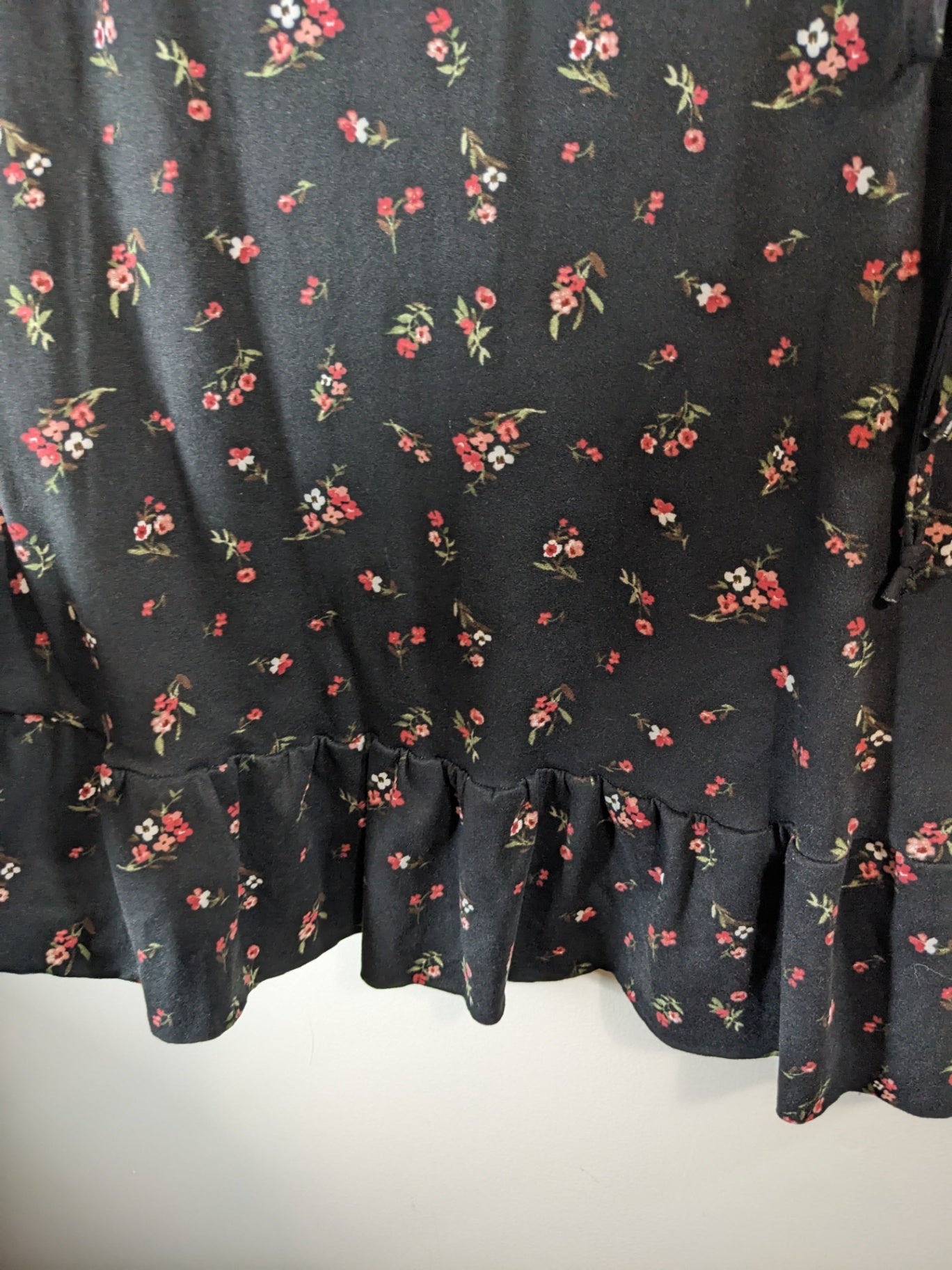 Ripe black floral dress Medium