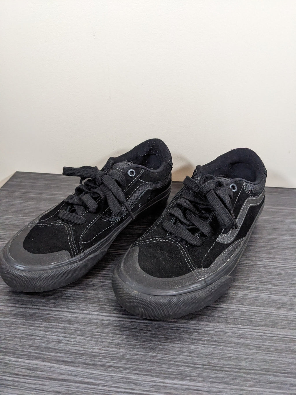 Vans Lace Up Black Shoes Sz 6.5