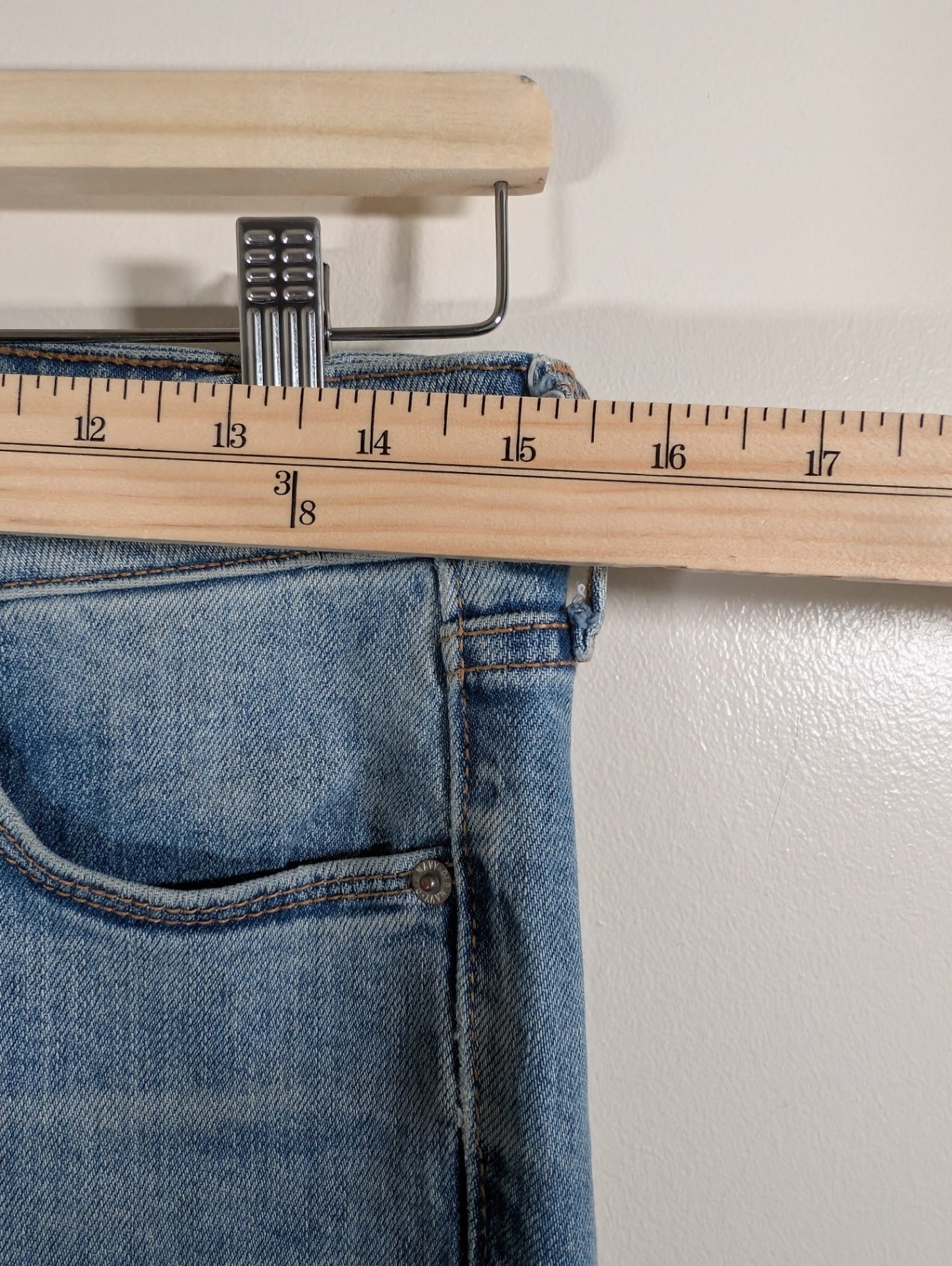 Old Navy power straight high rise jeans - SZ 10