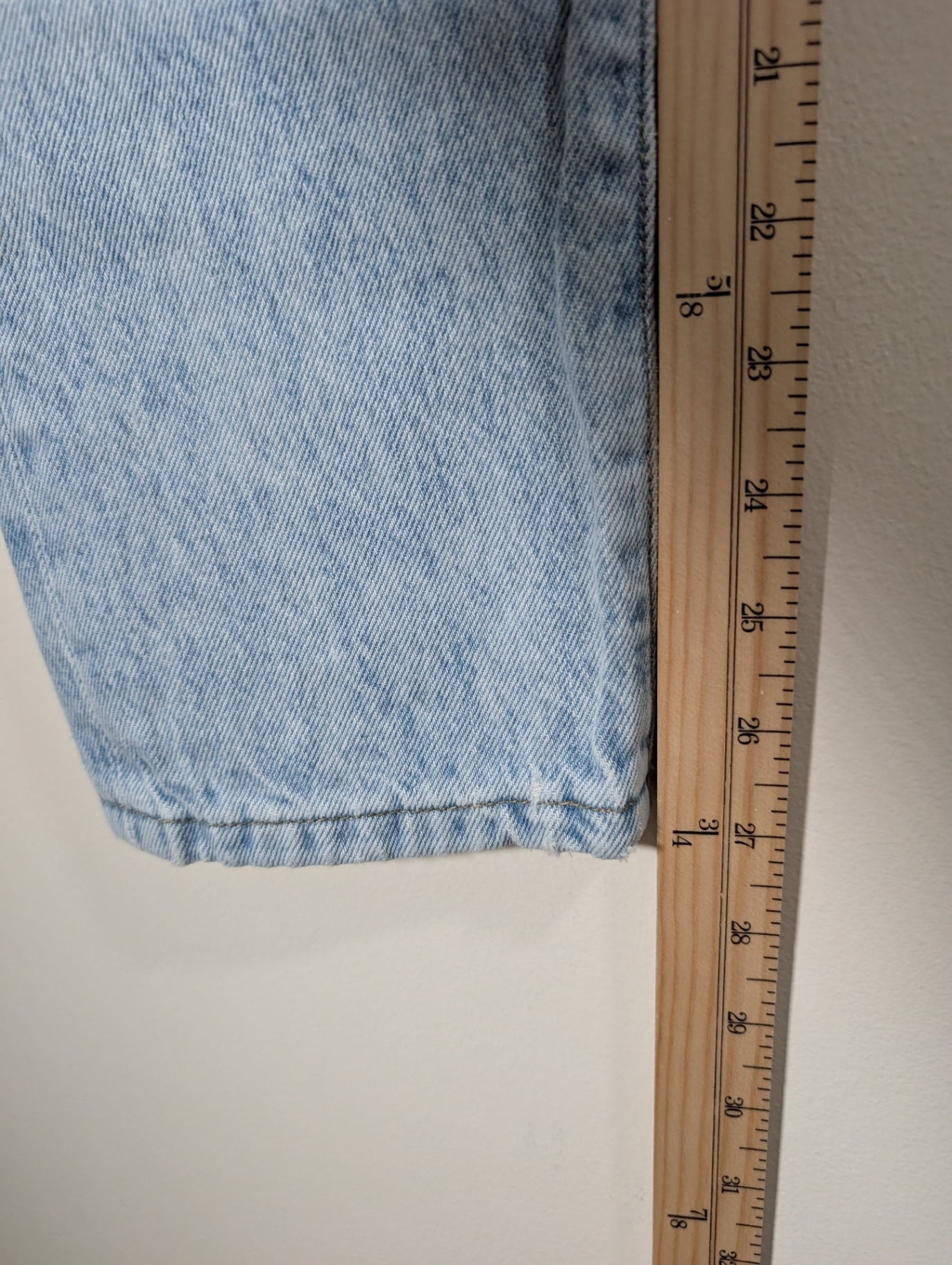 NWT Levi's 501 skinny jean - SZ 28