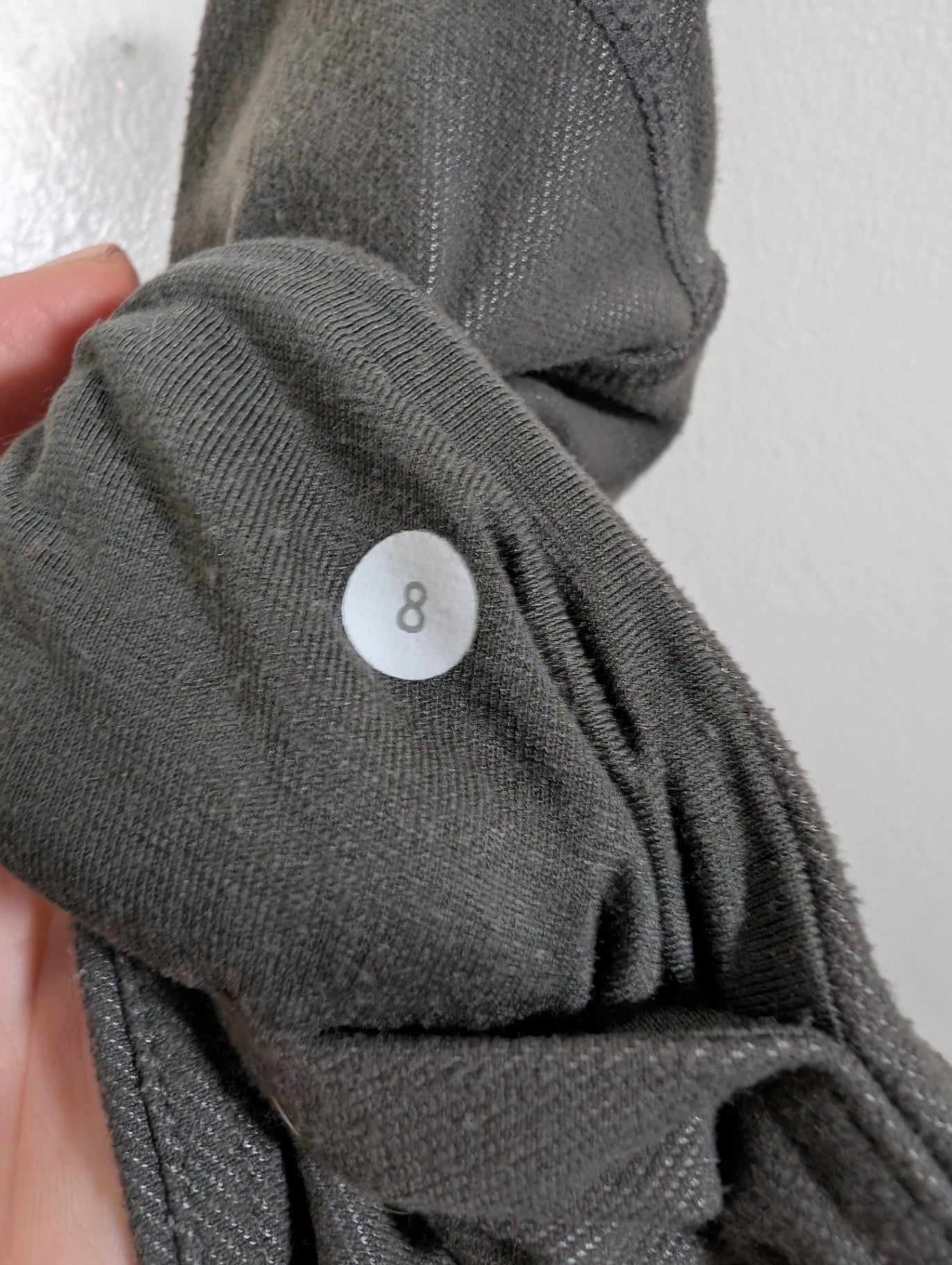 Lululemon olive crop leggings - SZ 8