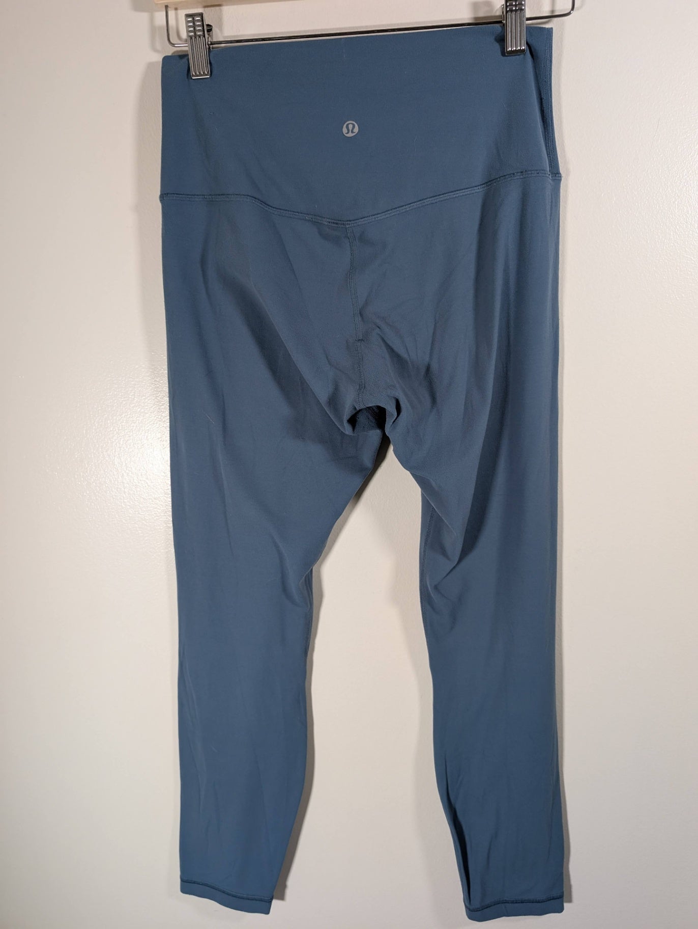 Lululemon blue leggings - SZ 8 (pilling)