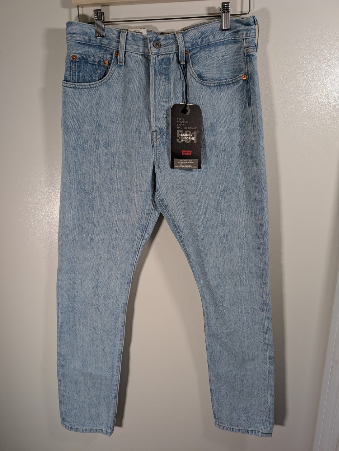 NWT Levi's 501 skinny jean - SZ 28