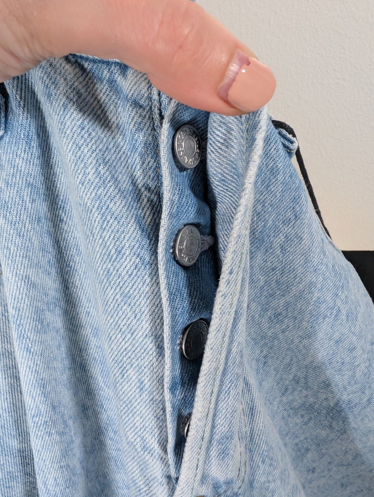 NWT Levi's 501 skinny jean - SZ 28