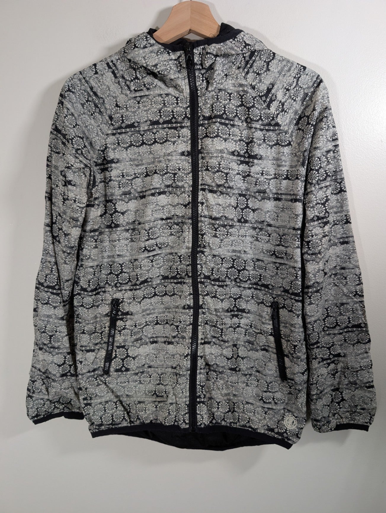 Element light jacket - appears small