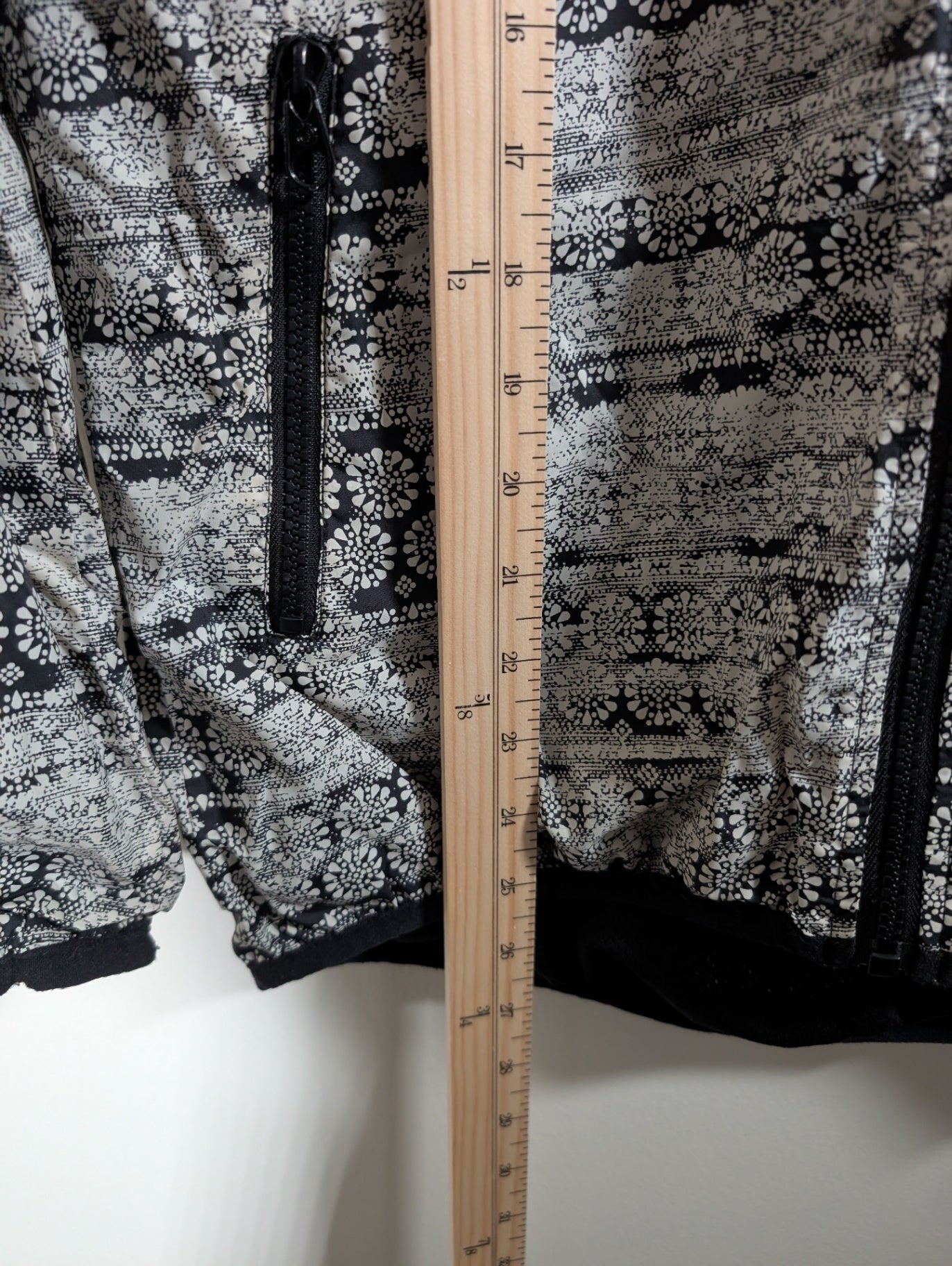 Element light jacket - appears small