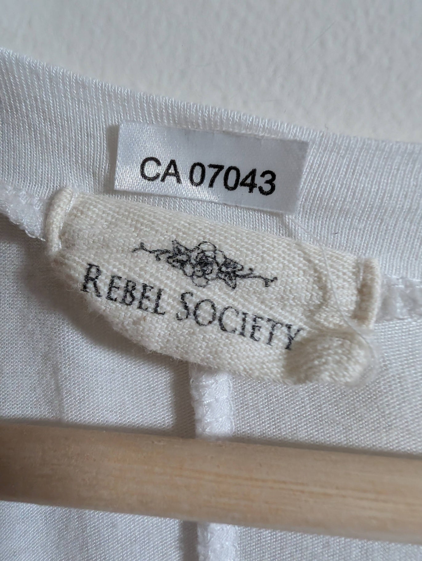 Rebel Society white t-shirt - Medium
