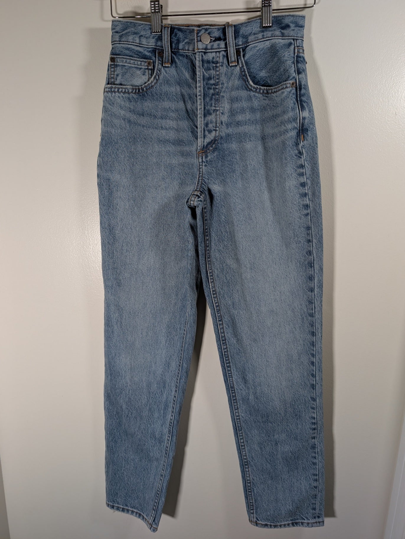 NWT Denim Forum the 90's boyfriend high rise loose - SZ 24