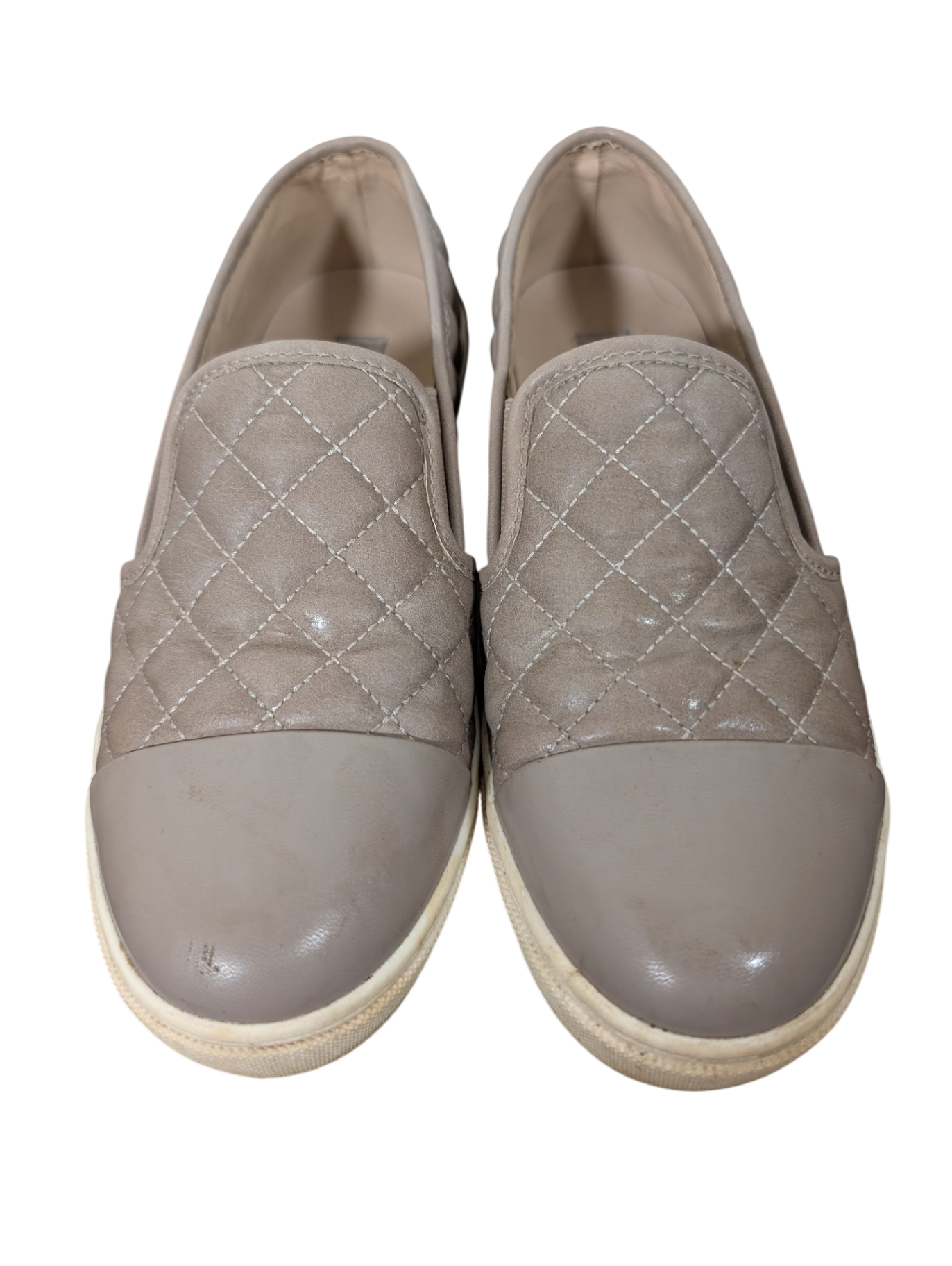 Steve Madden quilted slip on - SZ 7.5M (minor flaw)