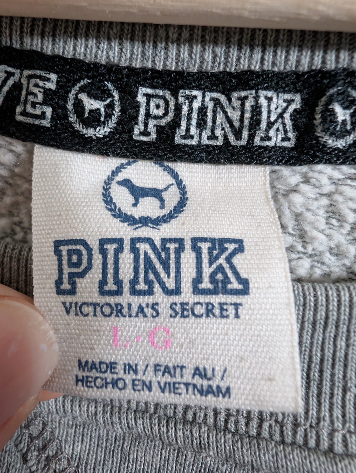 Victoria's Secret Pink crewneck - Large