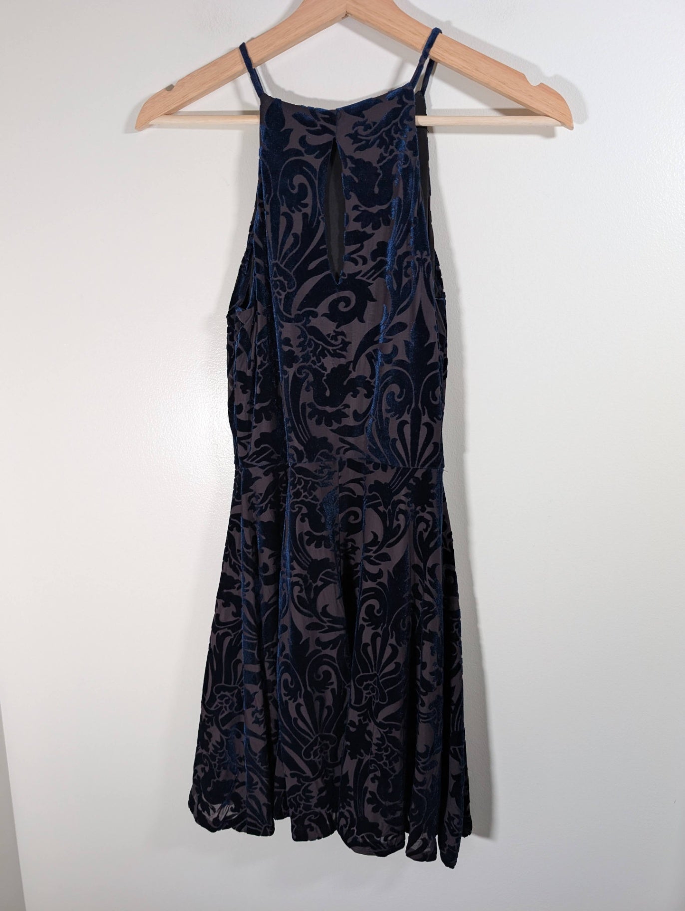 No label halter dress - Medium