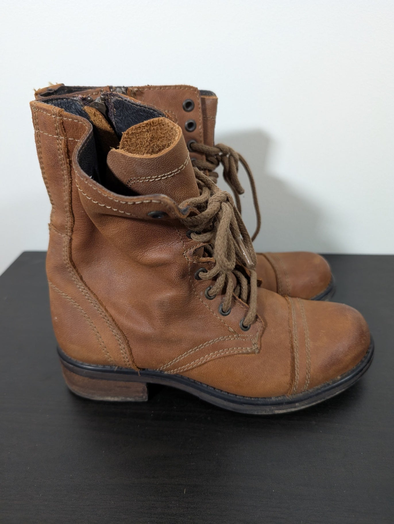 Steve Madden lace up boots - 7.5M
