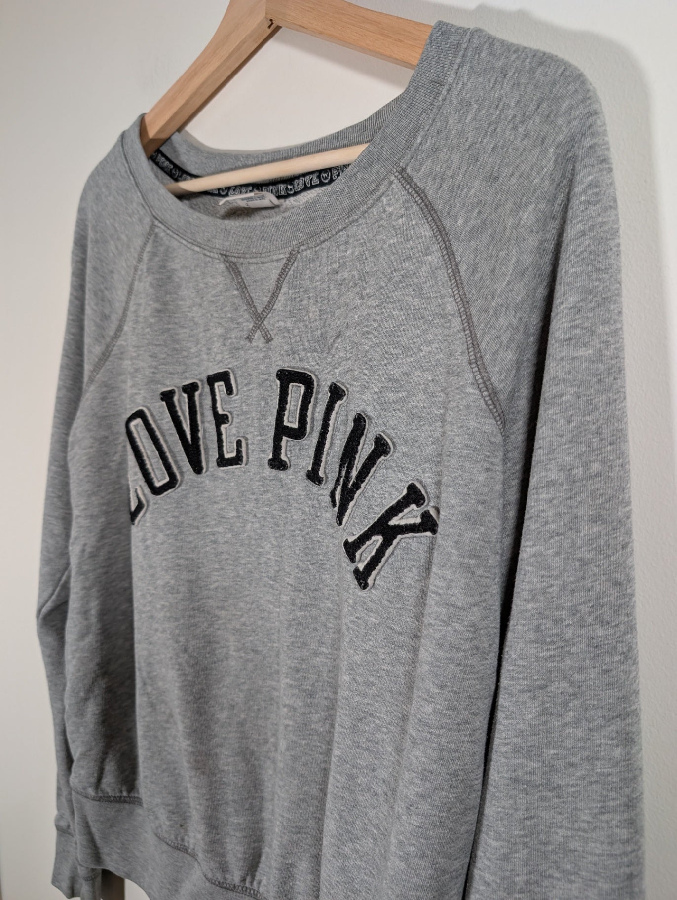 Victoria's Secret Pink crewneck - Large