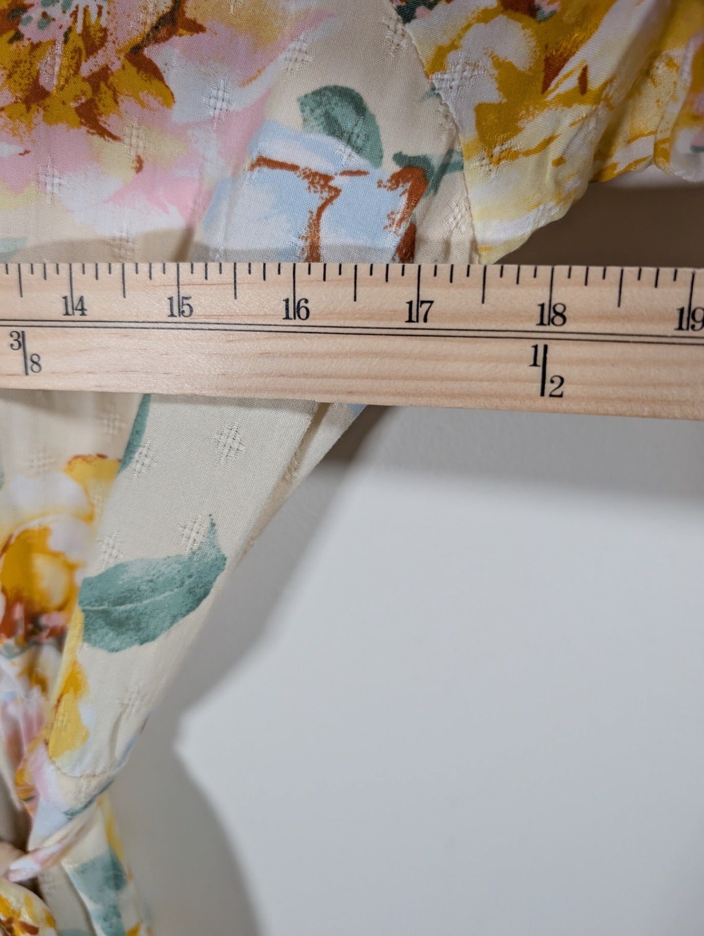 Old Navy floral wrap dress - Medium