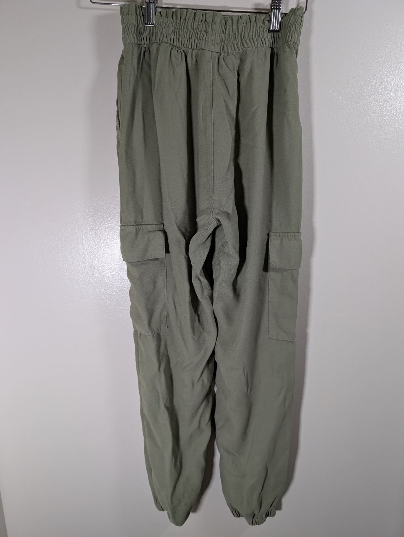 Only green cargo joggers - XS