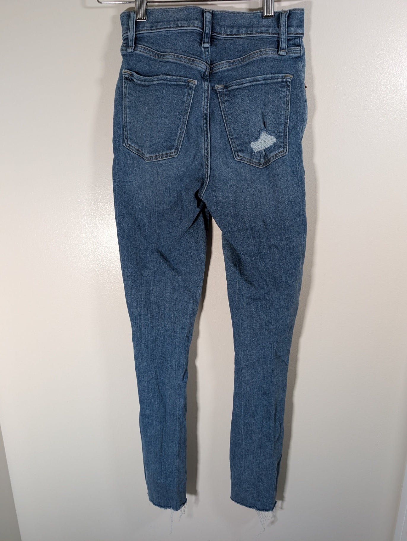 Abercrombie & Fitch super skinny ankle high rise jean - SZ 24