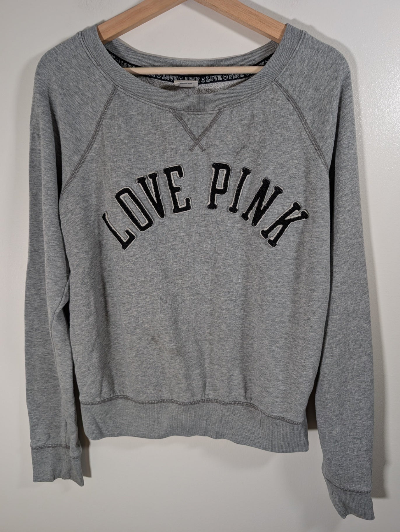 Victoria's Secret Pink crewneck - Large