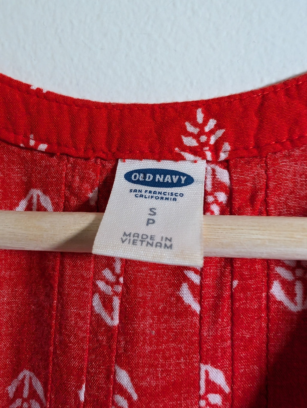 Old Navy red leaf blouse - Small