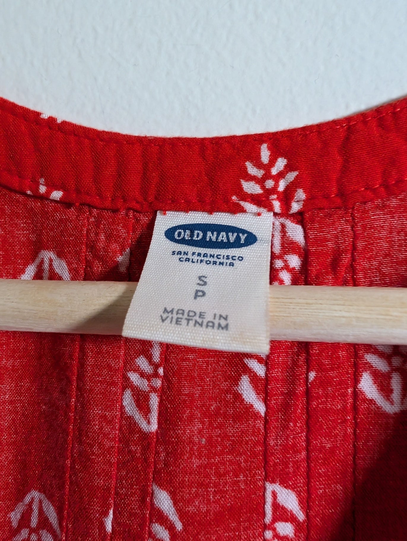 Old Navy red leaf blouse - Small