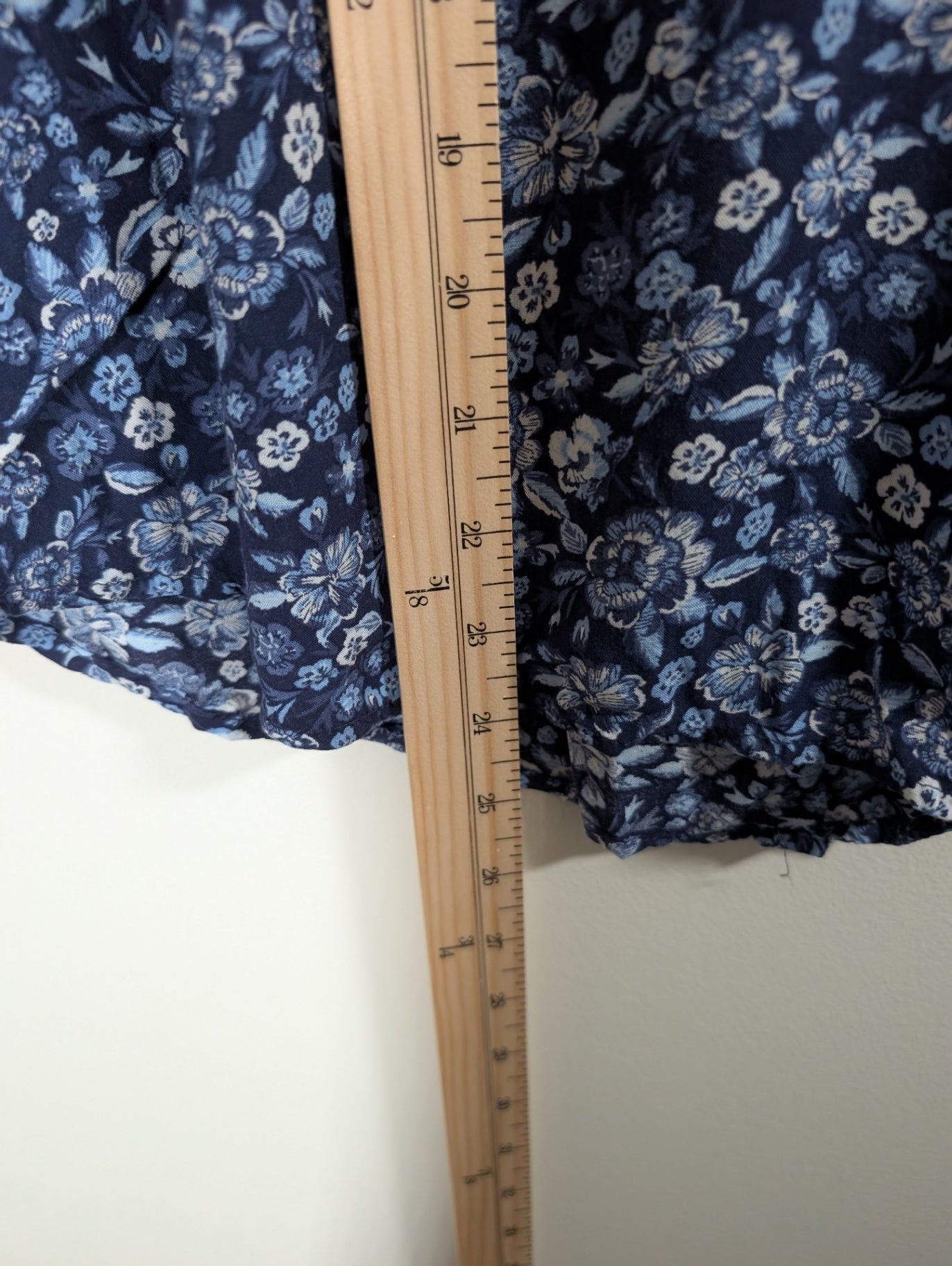Old Navy blue floral blouse - Medium