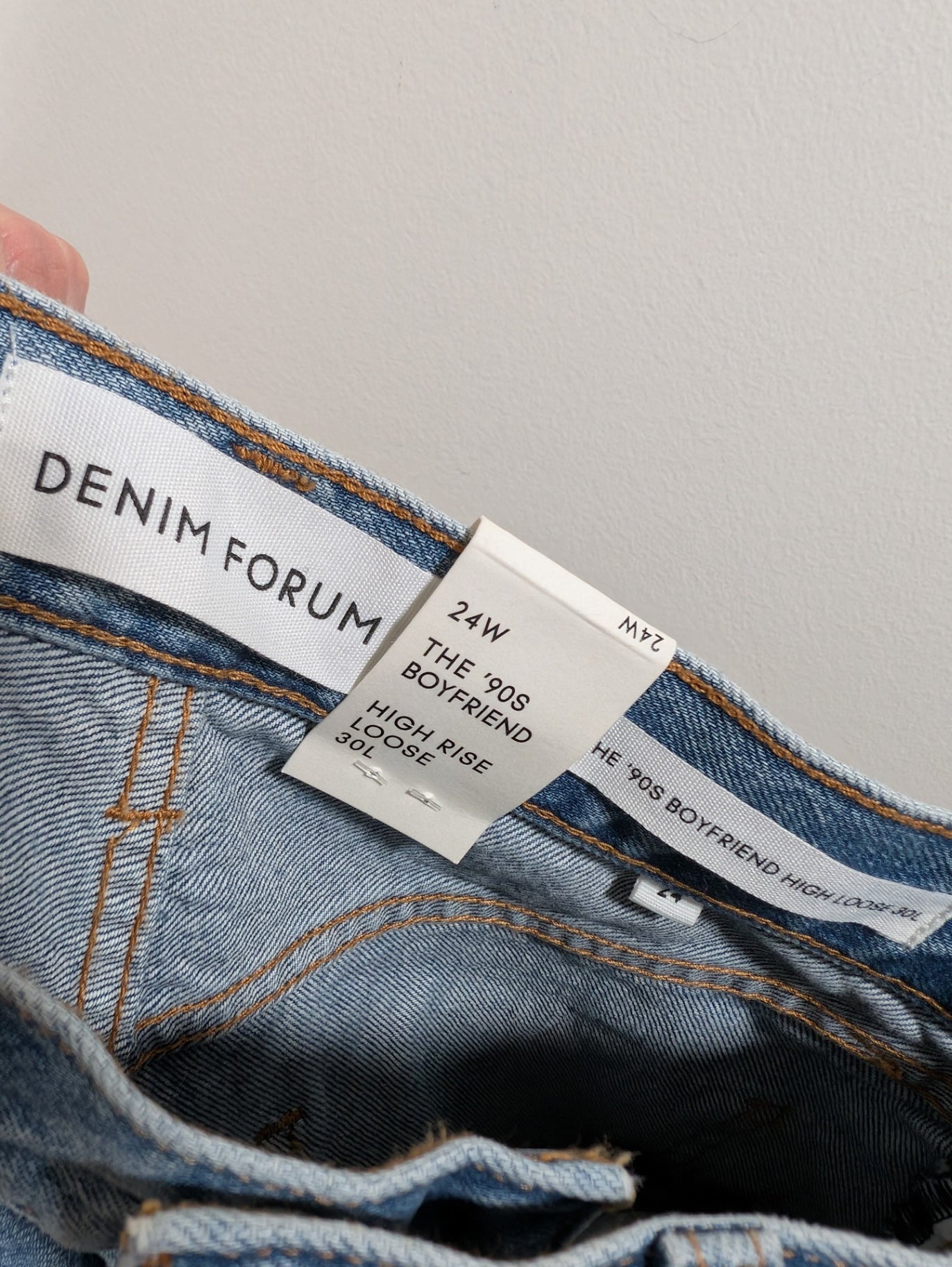 NWT Denim Forum the 90's boyfriend high rise loose - SZ 24