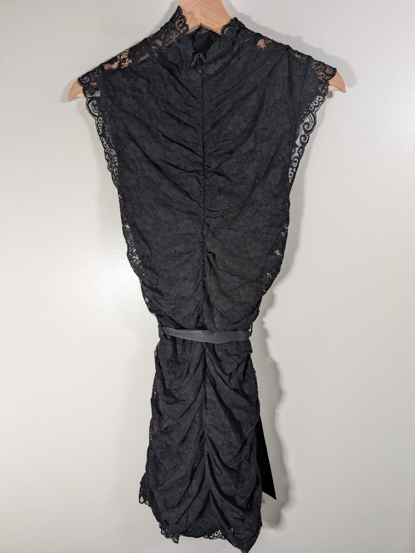 Forever 21 lace dress - Large