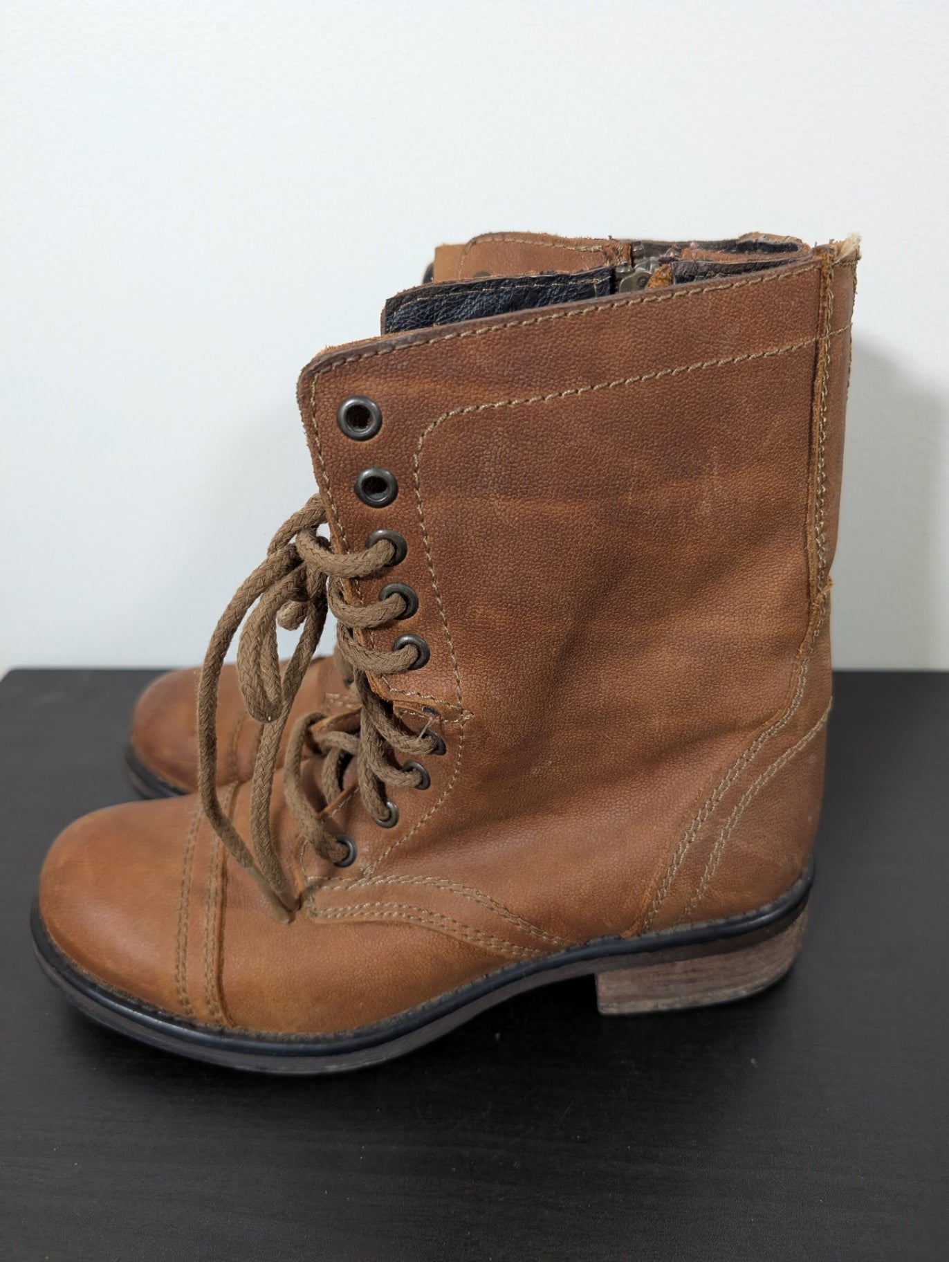 Steve Madden lace up boots - 7.5M