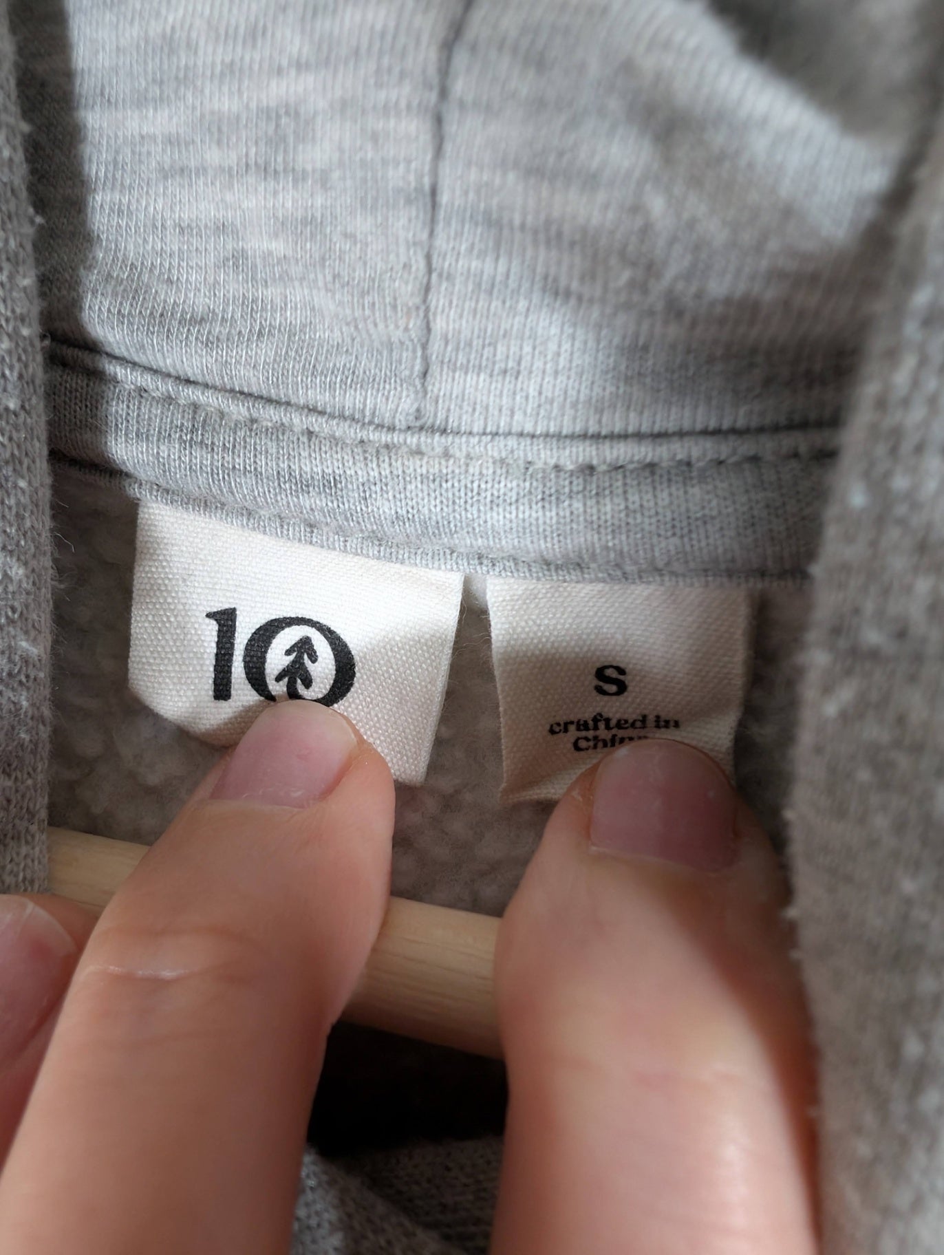 10Tree hoodie - Small (pilling,staining)