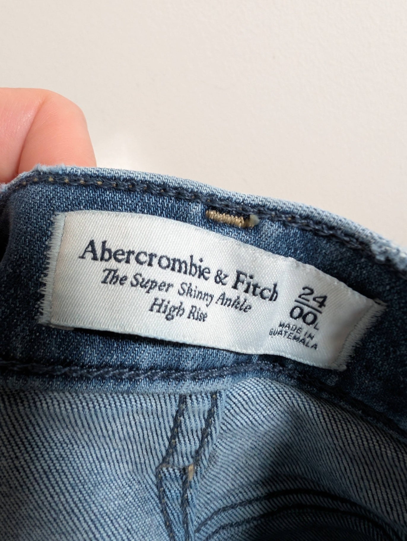 Abercrombie & Fitch super skinny ankle high rise jean - SZ 24