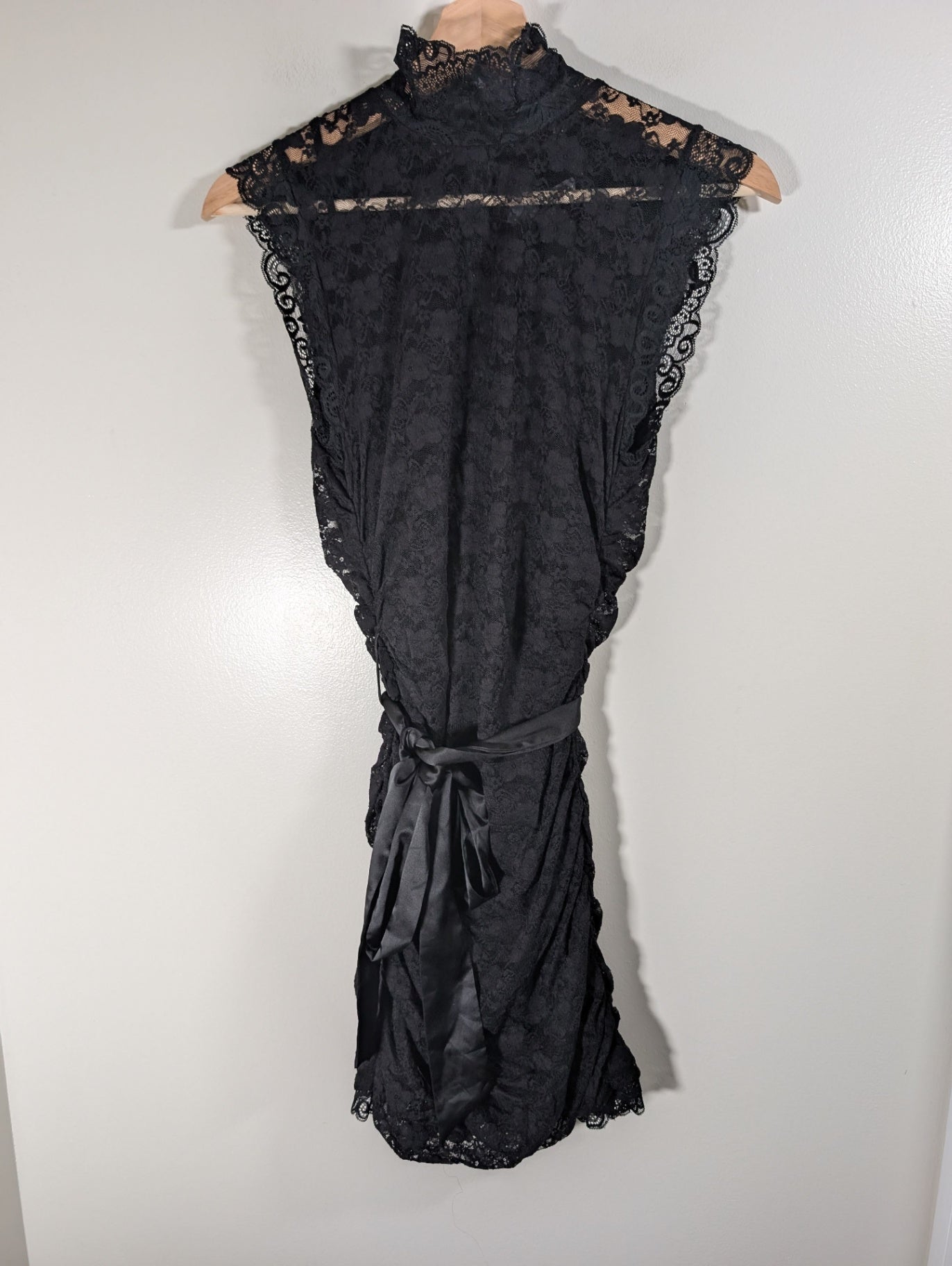 Forever 21 lace dress - Large