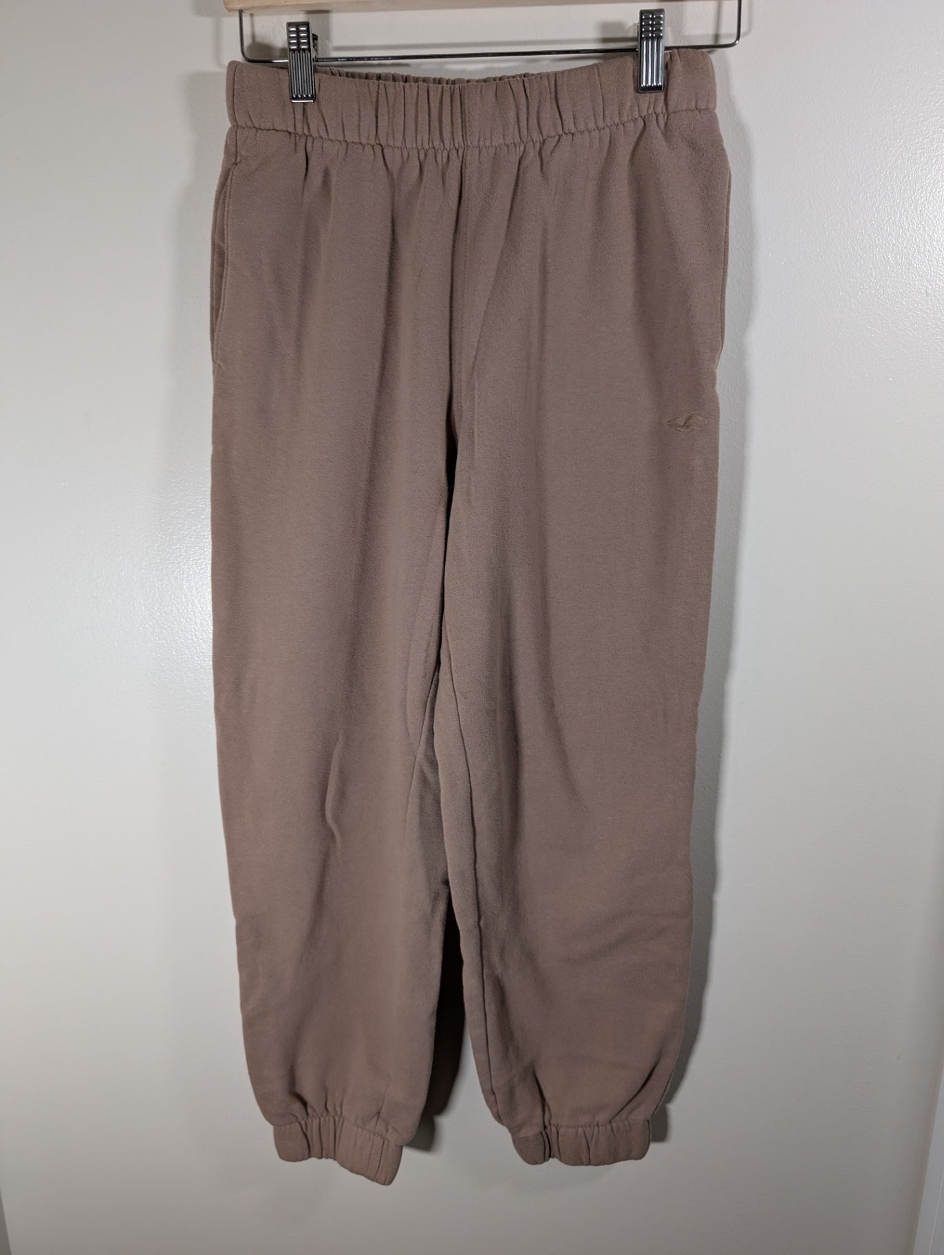 Hollister beige fleece sweatpants - Small