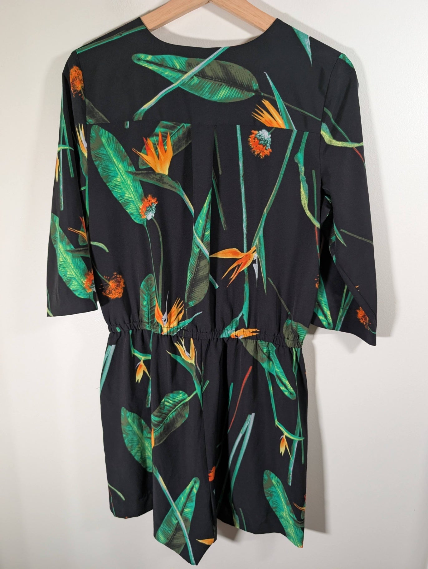 Reitmans tropical romper - Small