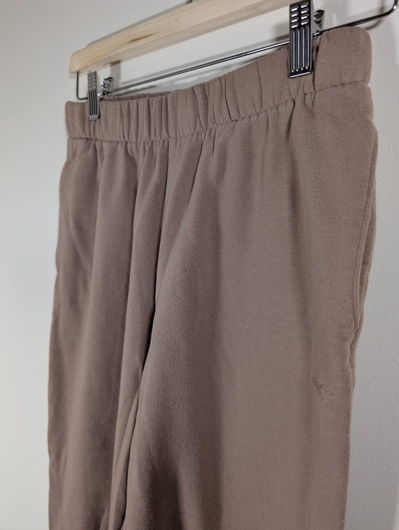 Hollister beige fleece sweatpants - Small