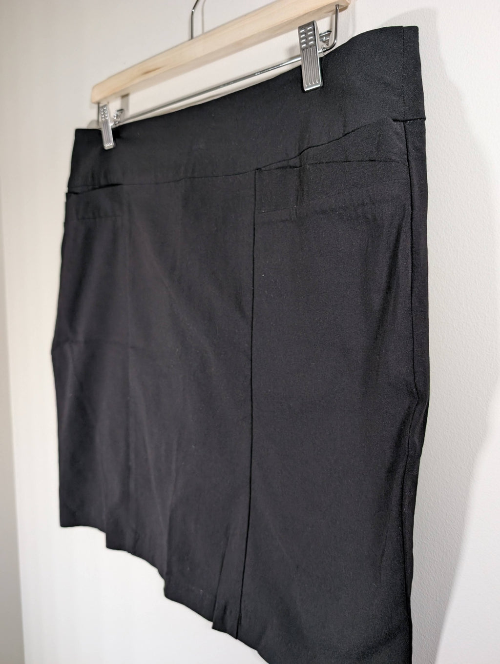 Reitmans black skirt - SZ 15