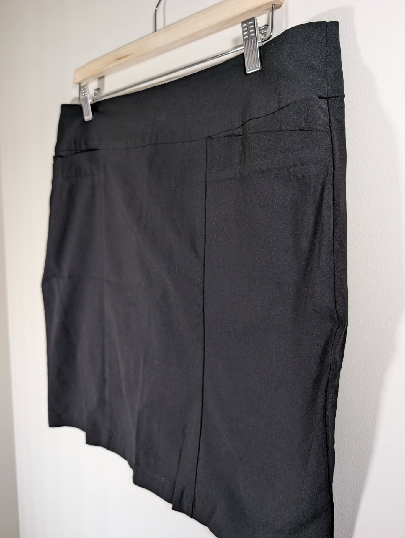 Reitmans black skirt - SZ 15