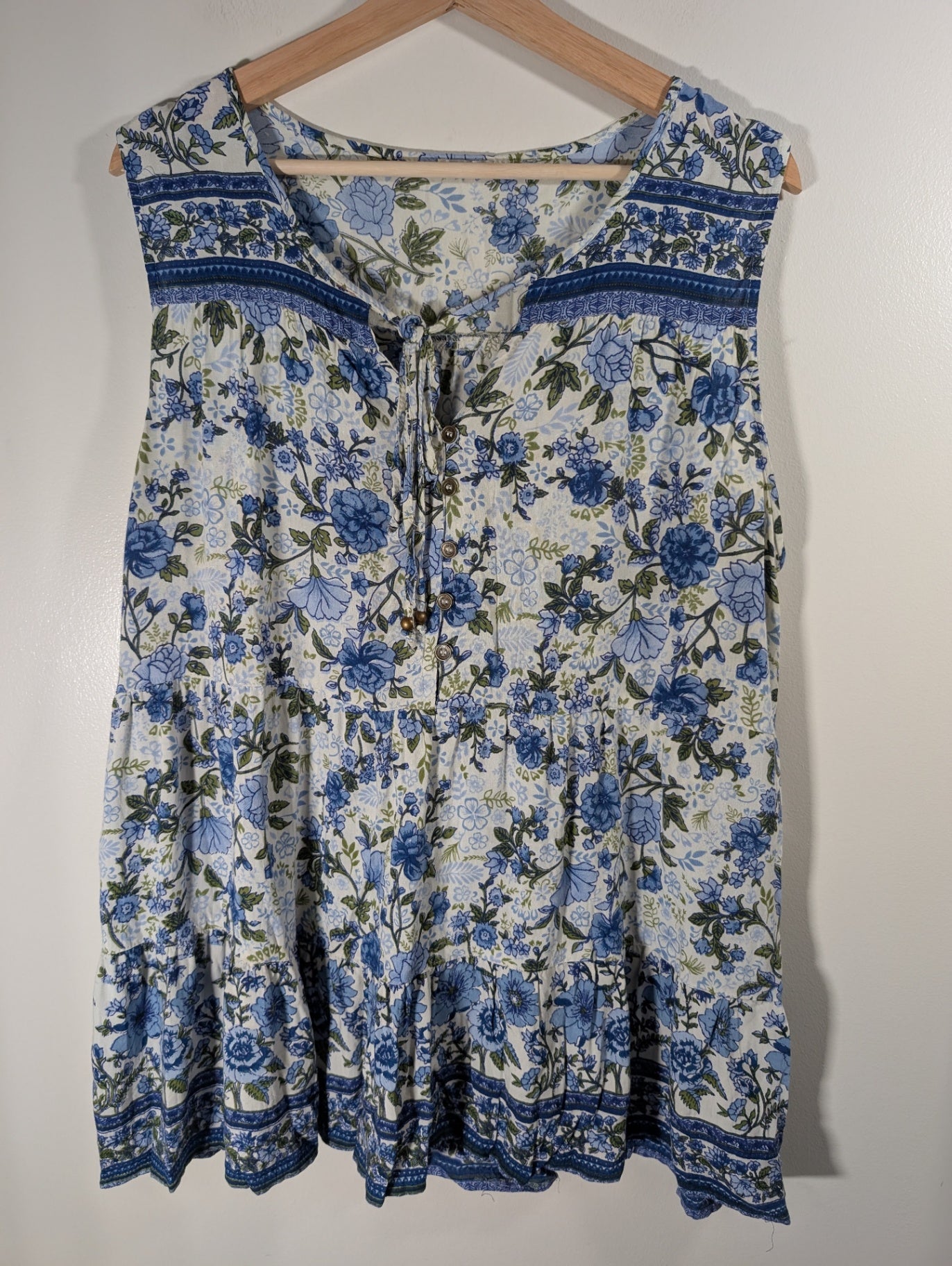 No label blue floral blouse - XL