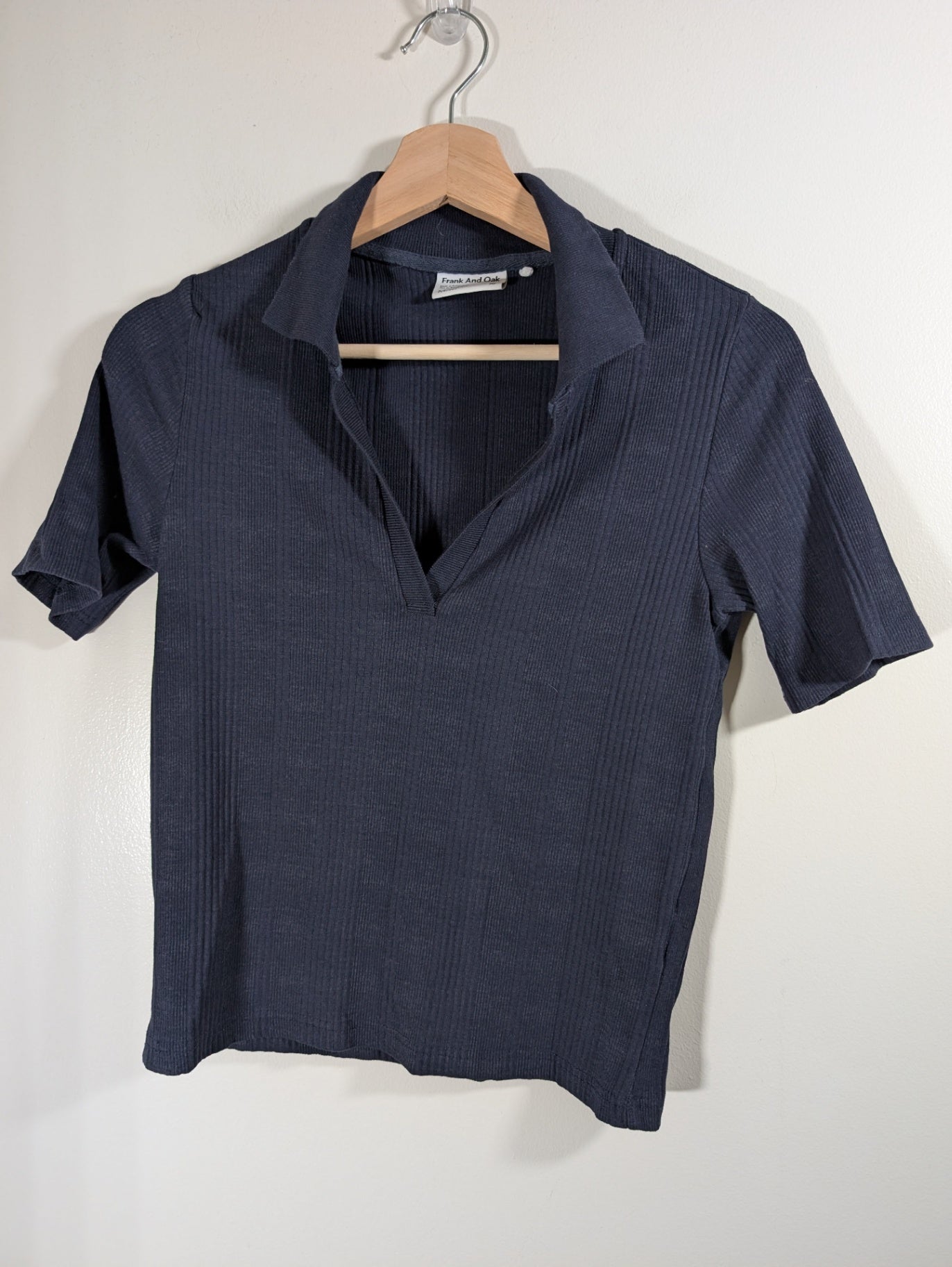 Frank And Oak navy collared tee - Medium