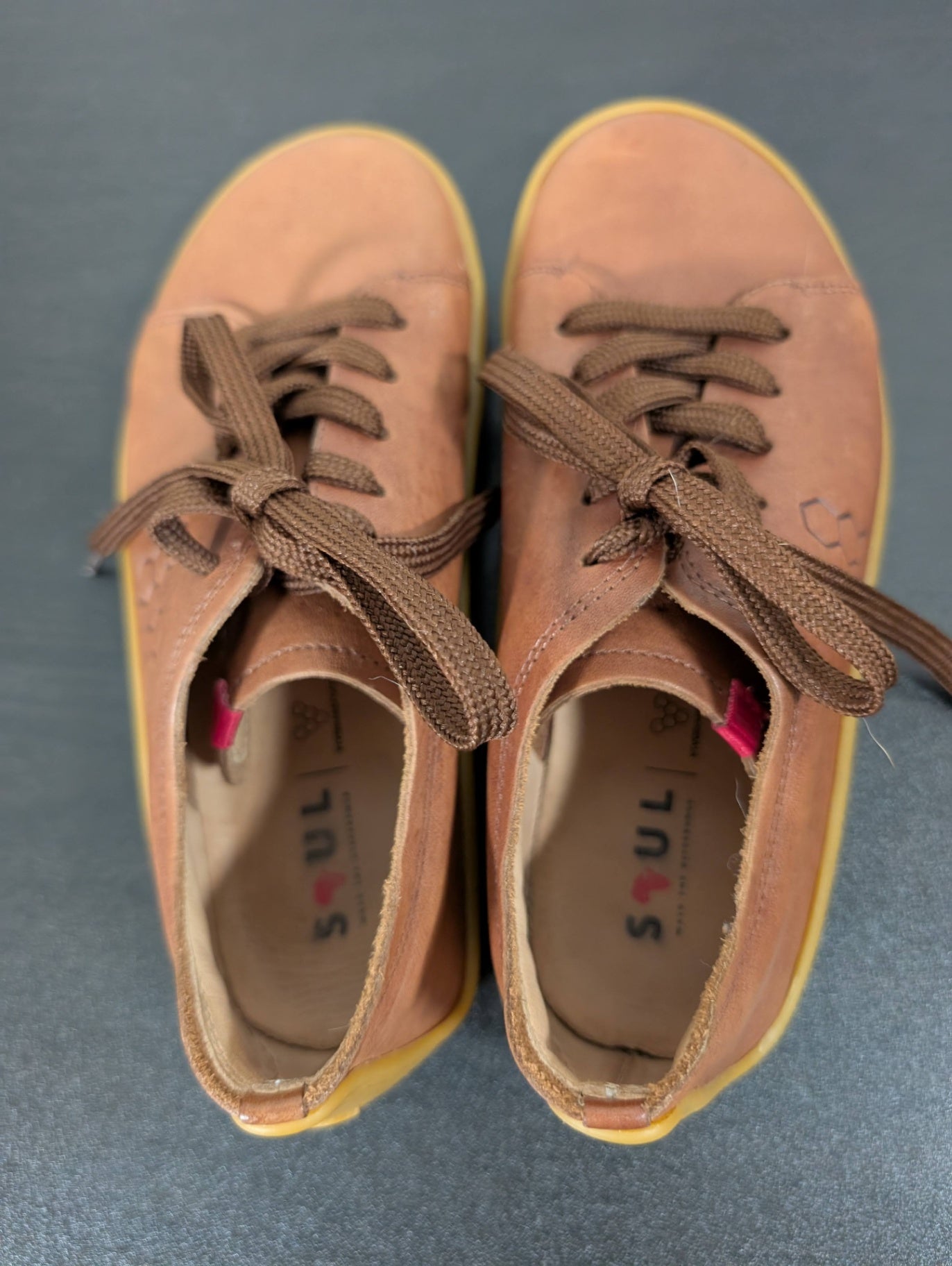 Vivo Barefoot sneakers - SZ 35 (UK)