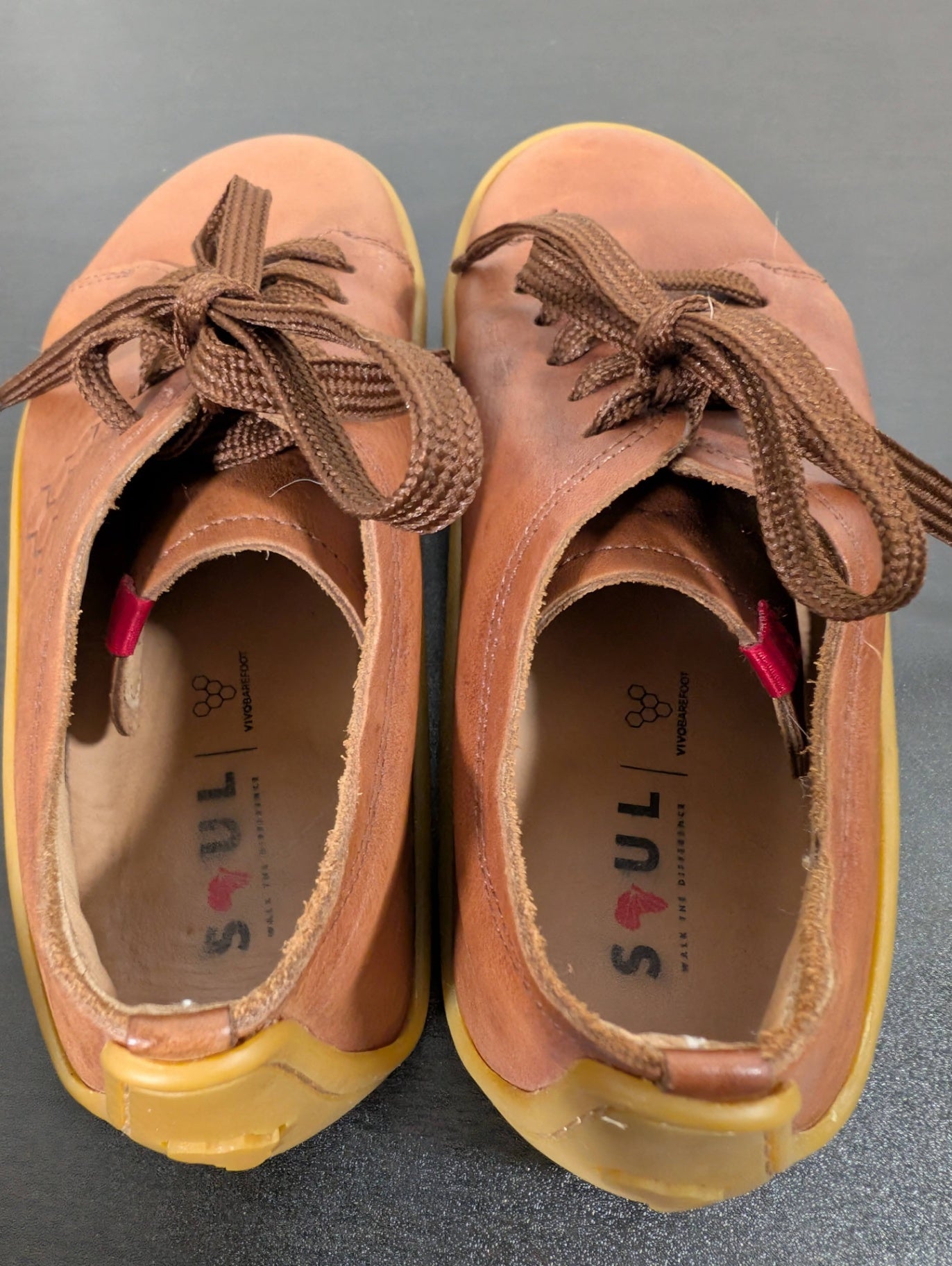 Vivo Barefoot sneakers - SZ 35 (UK)